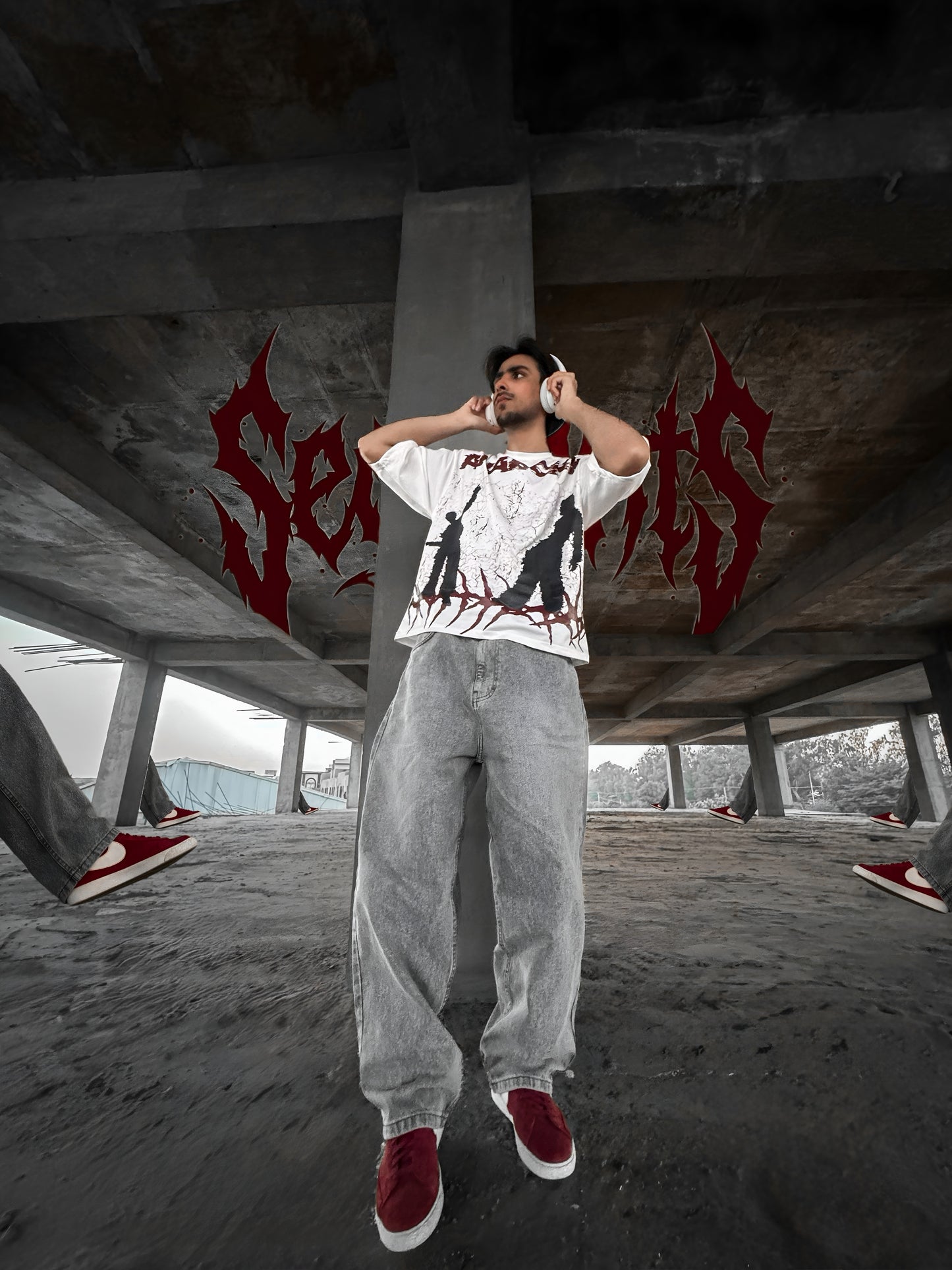 "ANARCHY" OVERSIZED TEE