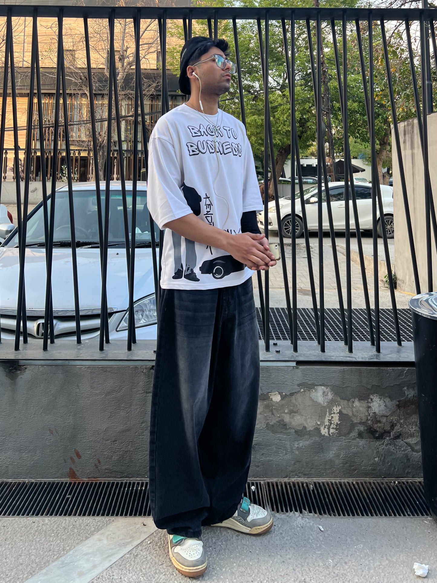 "BACK TO BUSINESS" OVERSIZED TEE