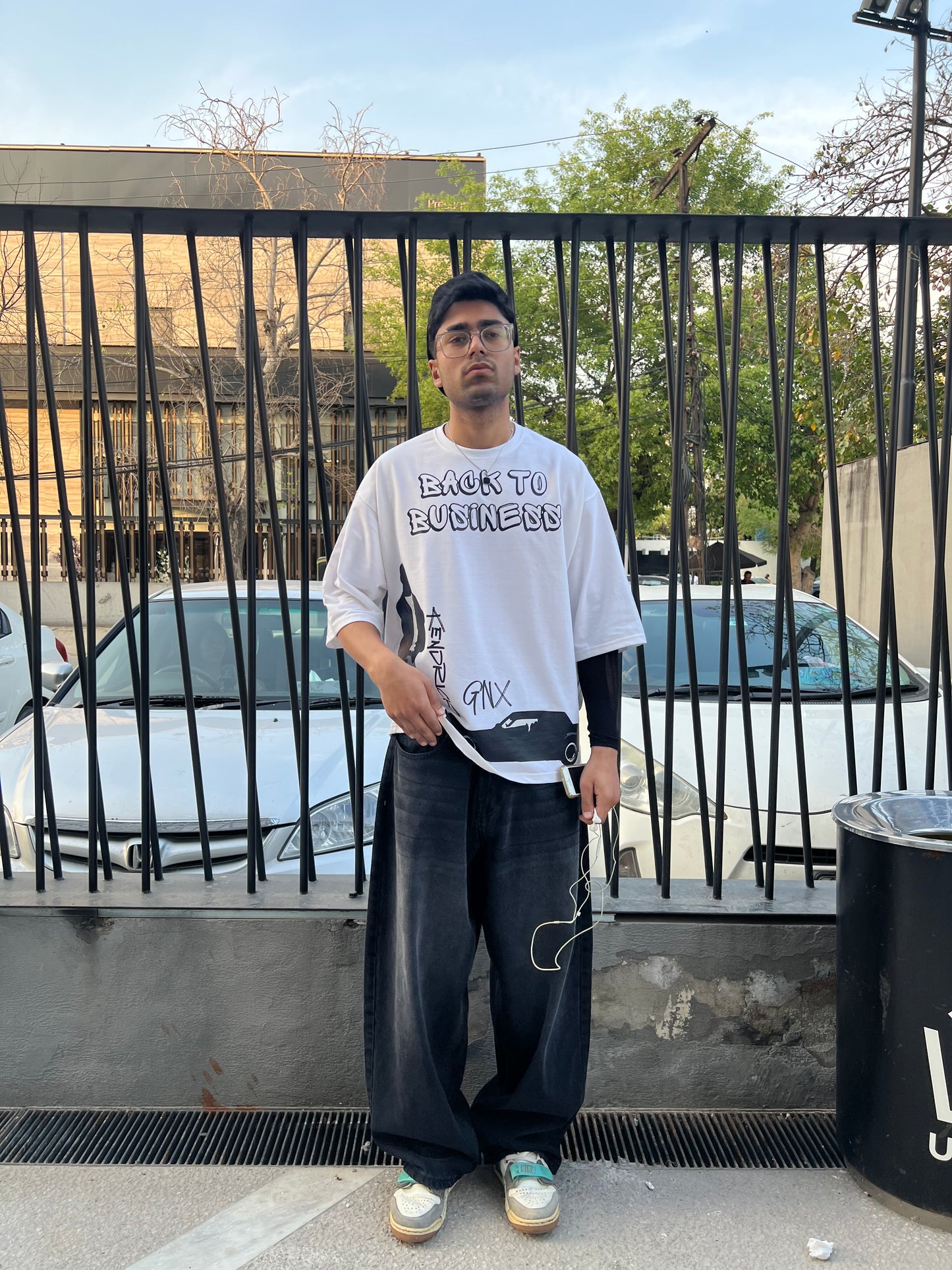 "BACK TO BUSINESS" OVERSIZED TEE